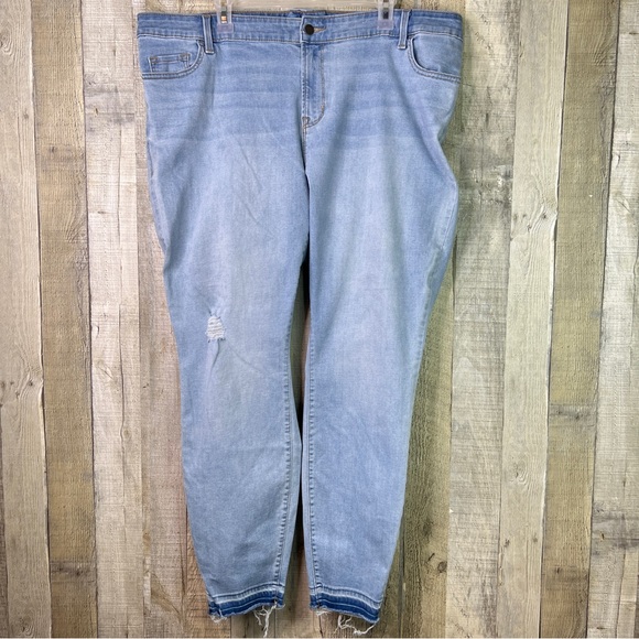 Old Navy Rockstar High Rise 22 Plus Regular Stretch Light Blue Denim Was… - Picture 1 of 12
